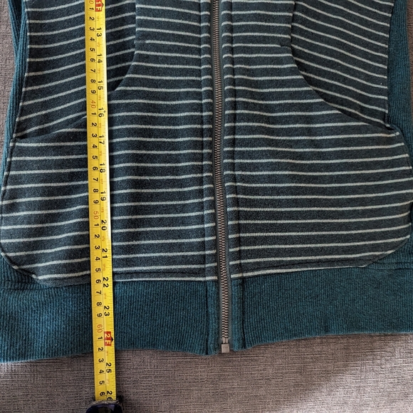Lululemon Scuba Jacket Green Stripe - Size 4 - Picture 6 of 9
